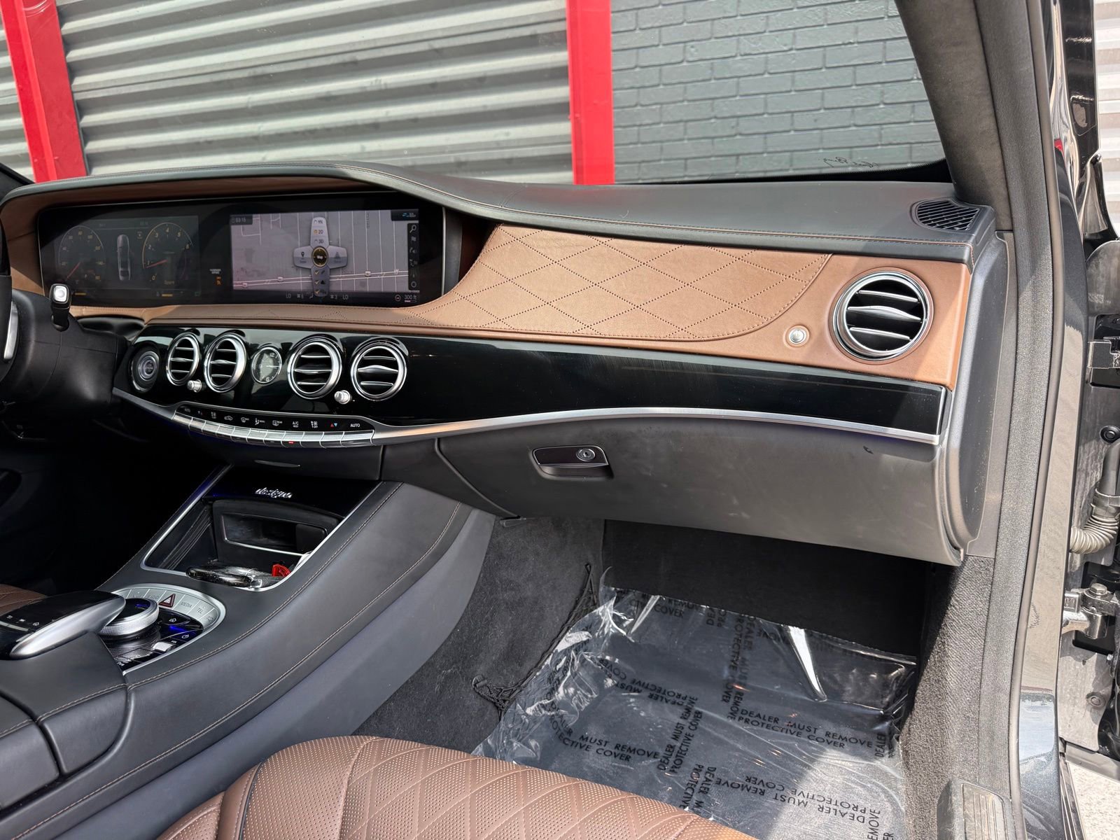 Used 2019 Mercedes-Benz S 560 Sedan image 34