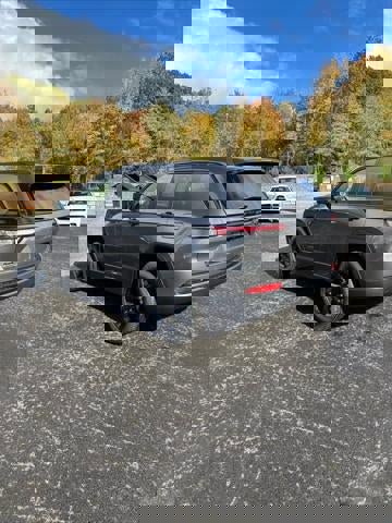 New 2025 Jeep Grand Cherokee Limited w/ Black Appearance Package image 33