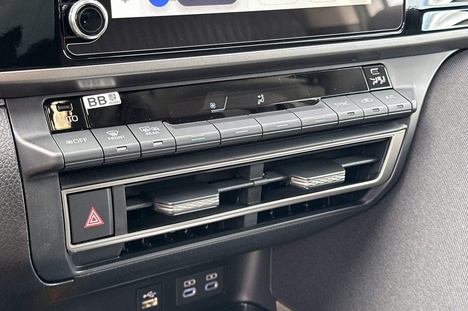 New 2026 Toyota Camry LE FWD image 19