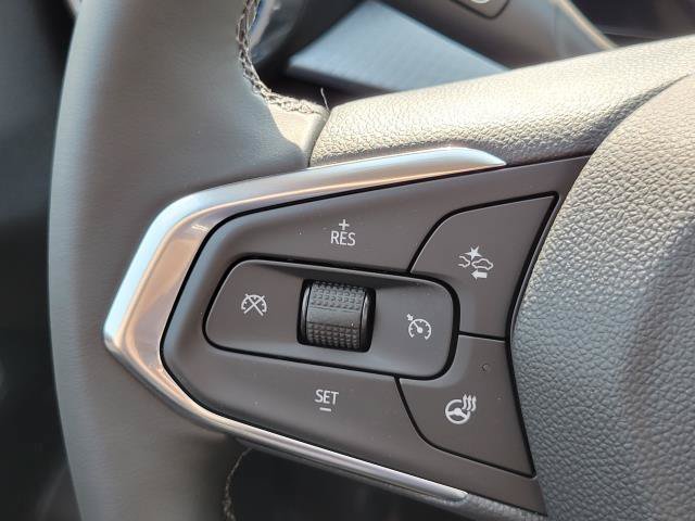 New 2026 Chevrolet Trax LT w/ Sunroof Package FWD image 15