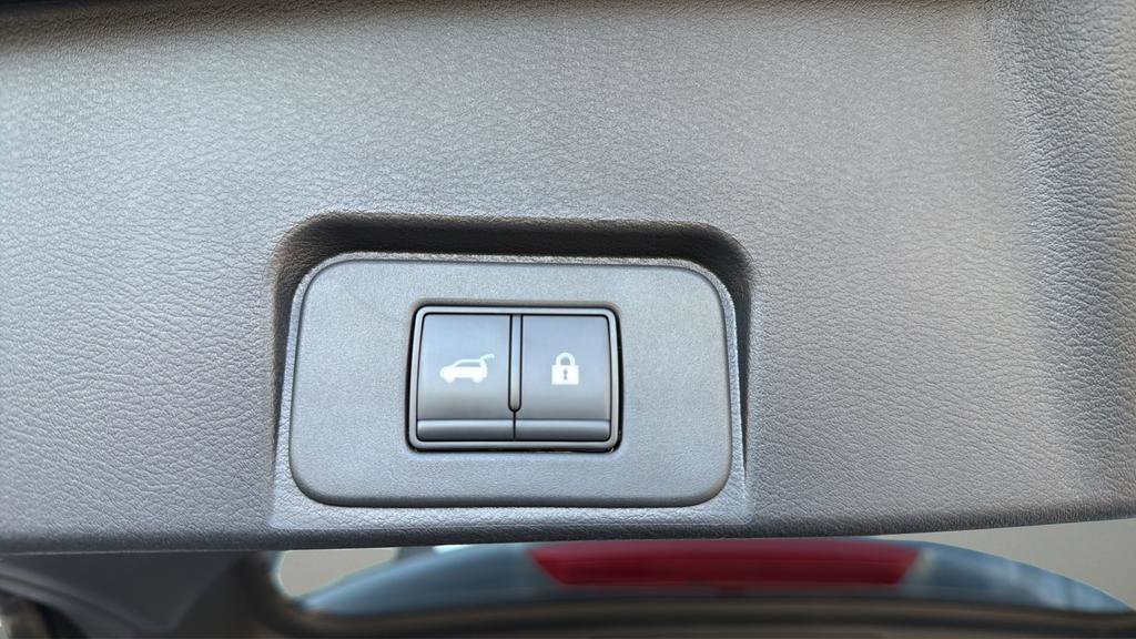 Certified 2026 Nissan Rogue SL AWD/4WD image 14