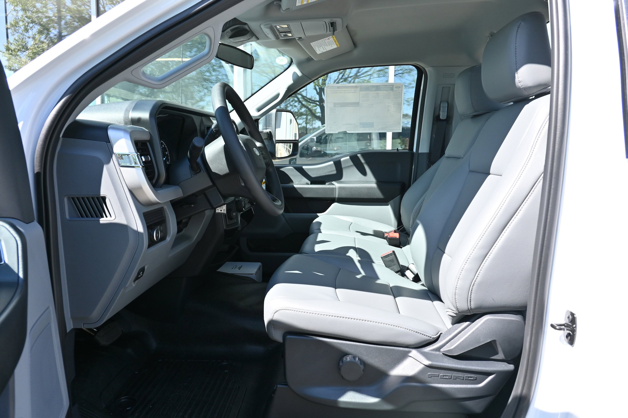 New 2026 Ford F550 2WD Regular Cab Super Duty image 5