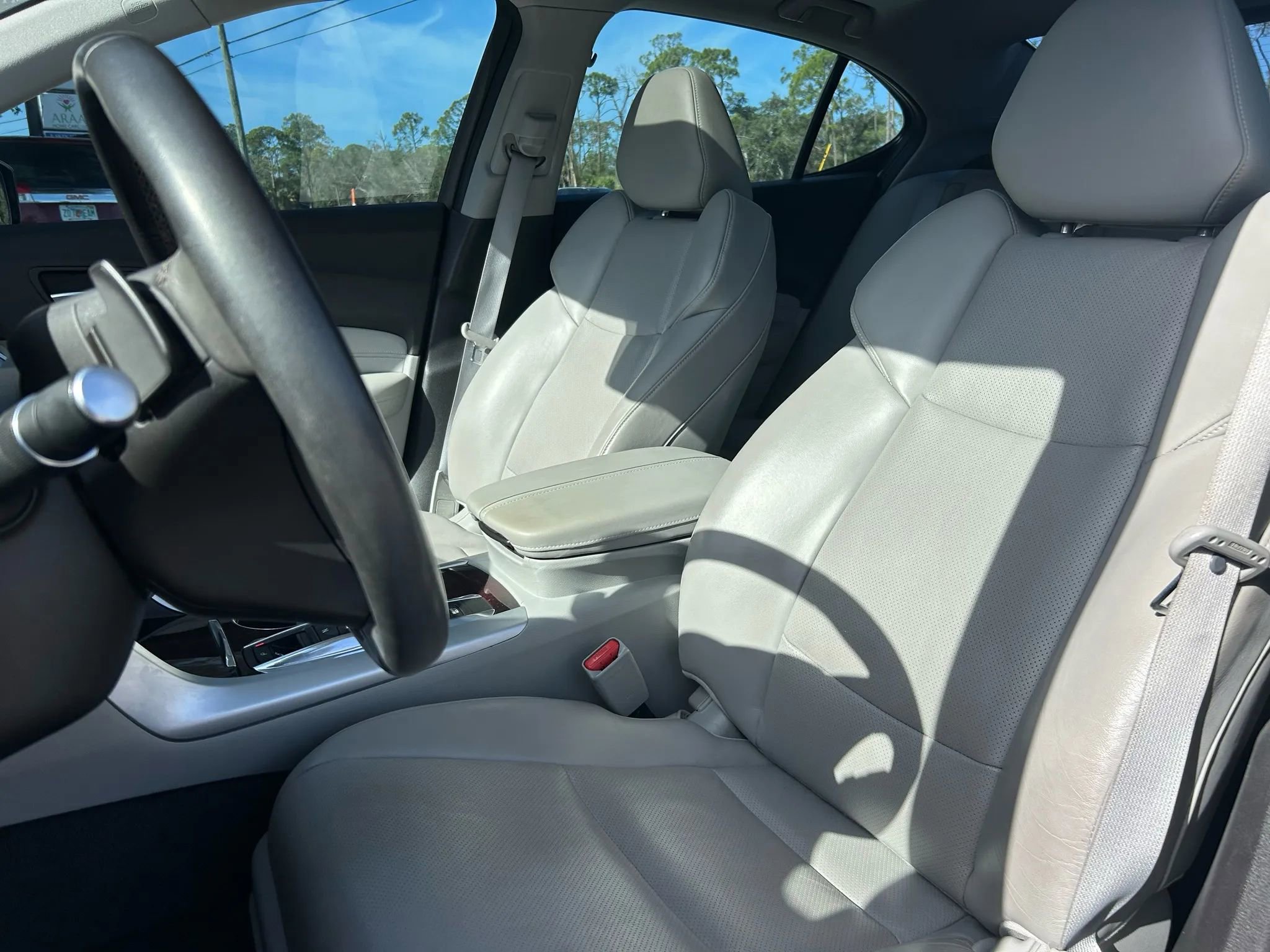 Used 2017 Acura TLX V6 w/ Technology Package FWD image 11