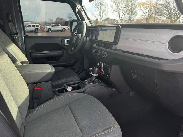 Certified 2024 Jeep Gladiator Sport image 15