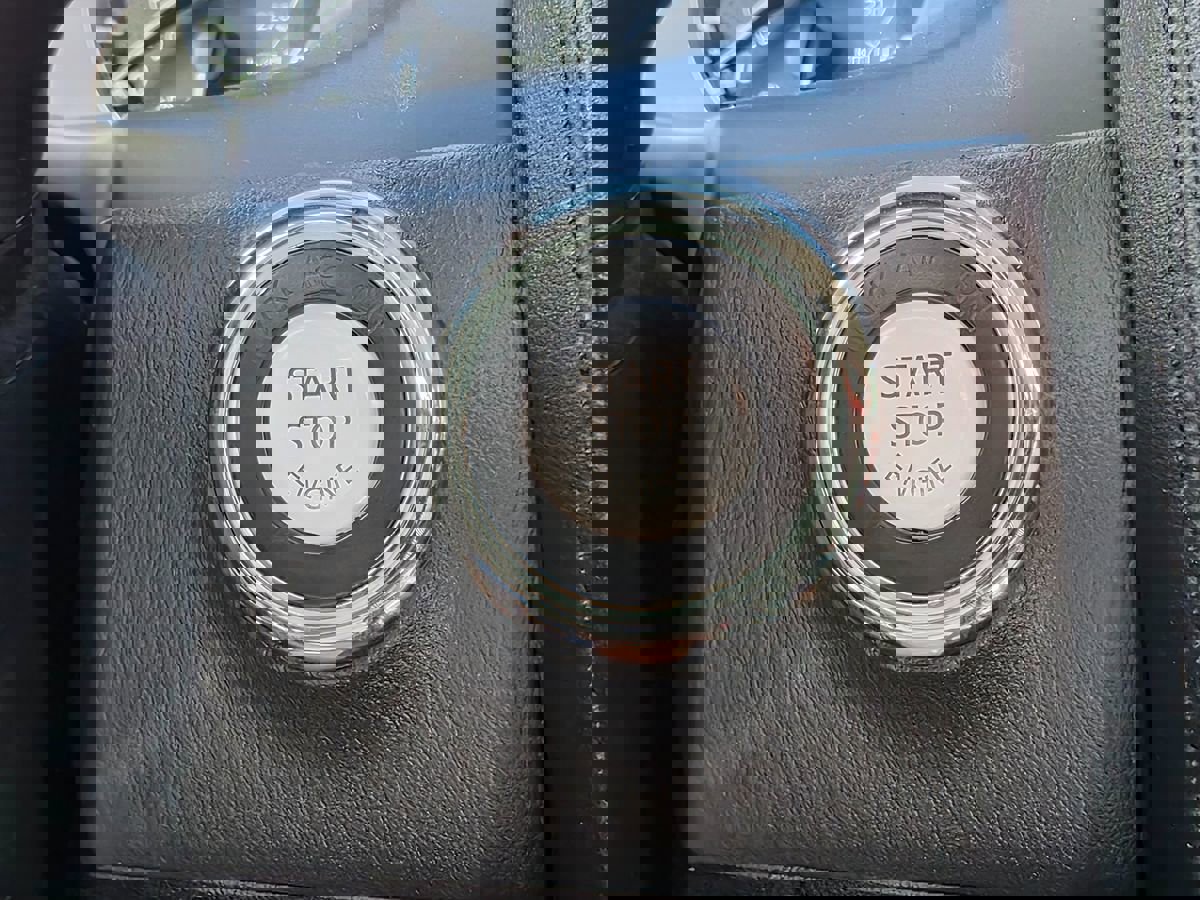 Used 2023 Nissan Armada SV image 45