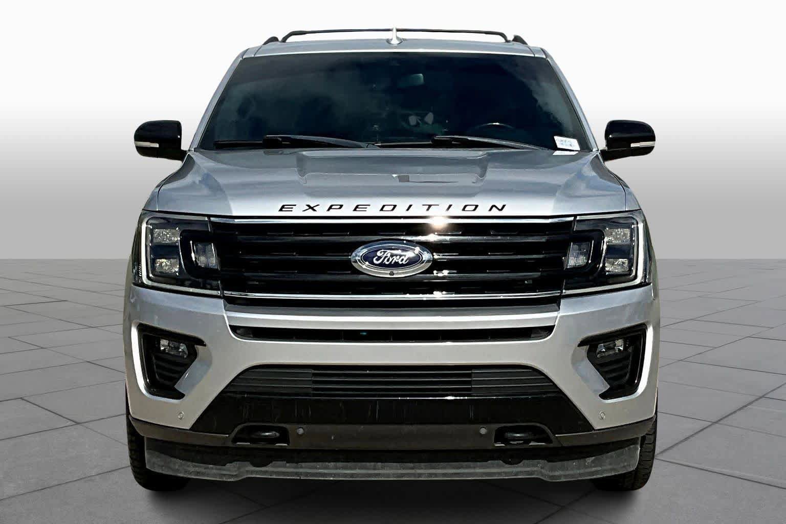 Used 2019 Ford Expedition Limited w/ Equipment Group 303A image 4