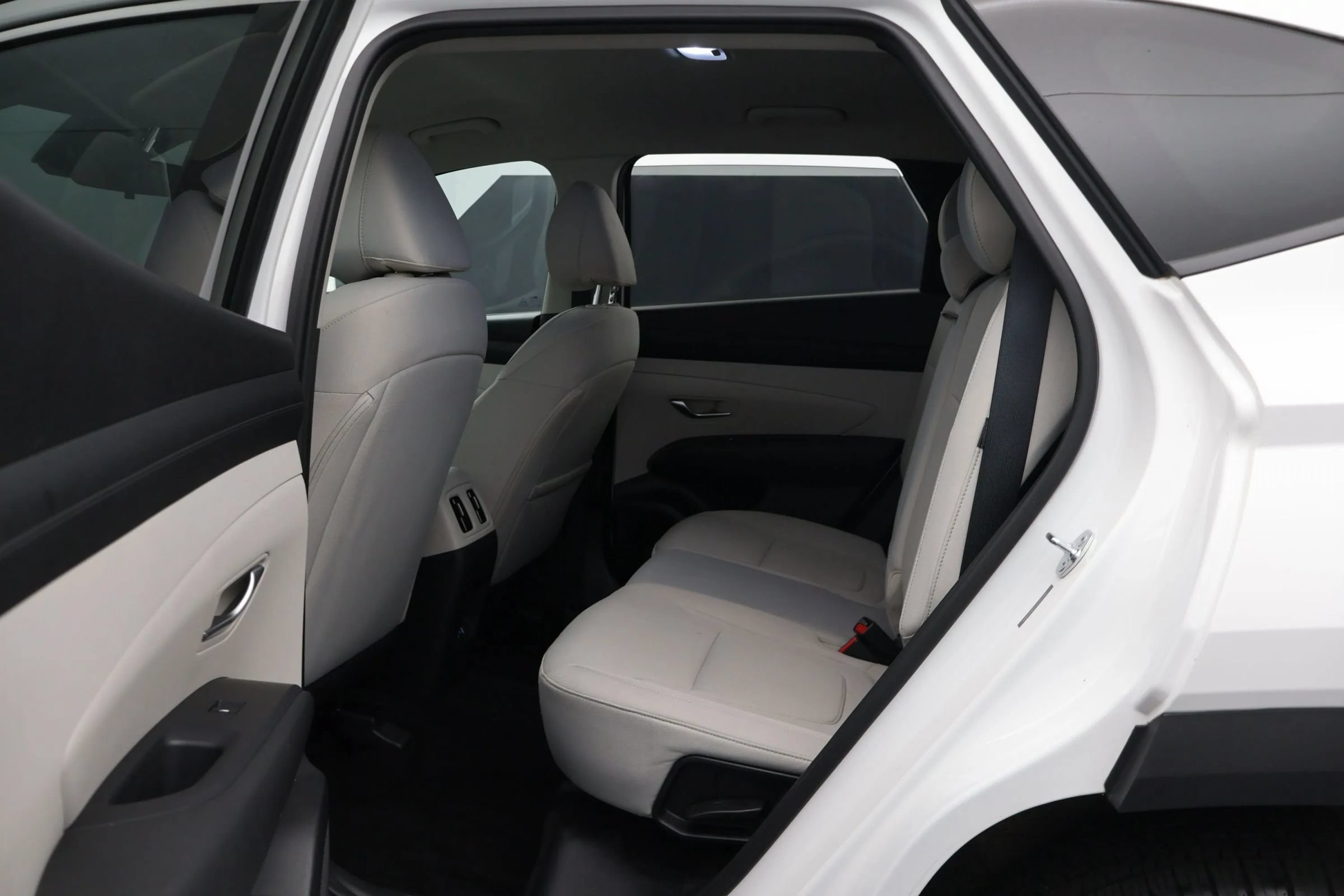 Used 2025 Hyundai Tucson SEL FWD image 12