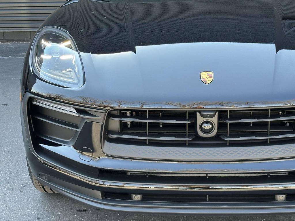 New 2026 Porsche Macan AWD/4WD image 10