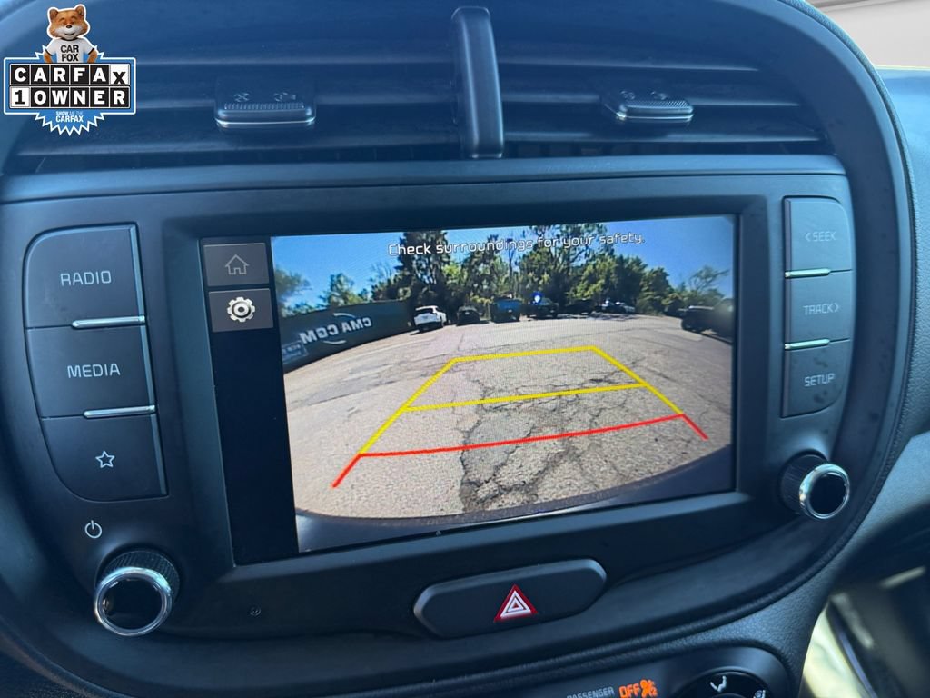 Certified 2025 Kia Soul LX w/ LX Technology Package FWD image 29