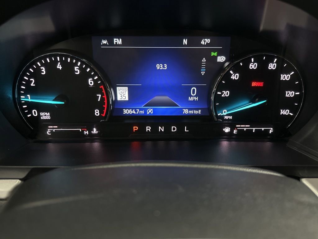 Used 2024 Ford Explorer XLT w/ Equipment Group 202A image 27