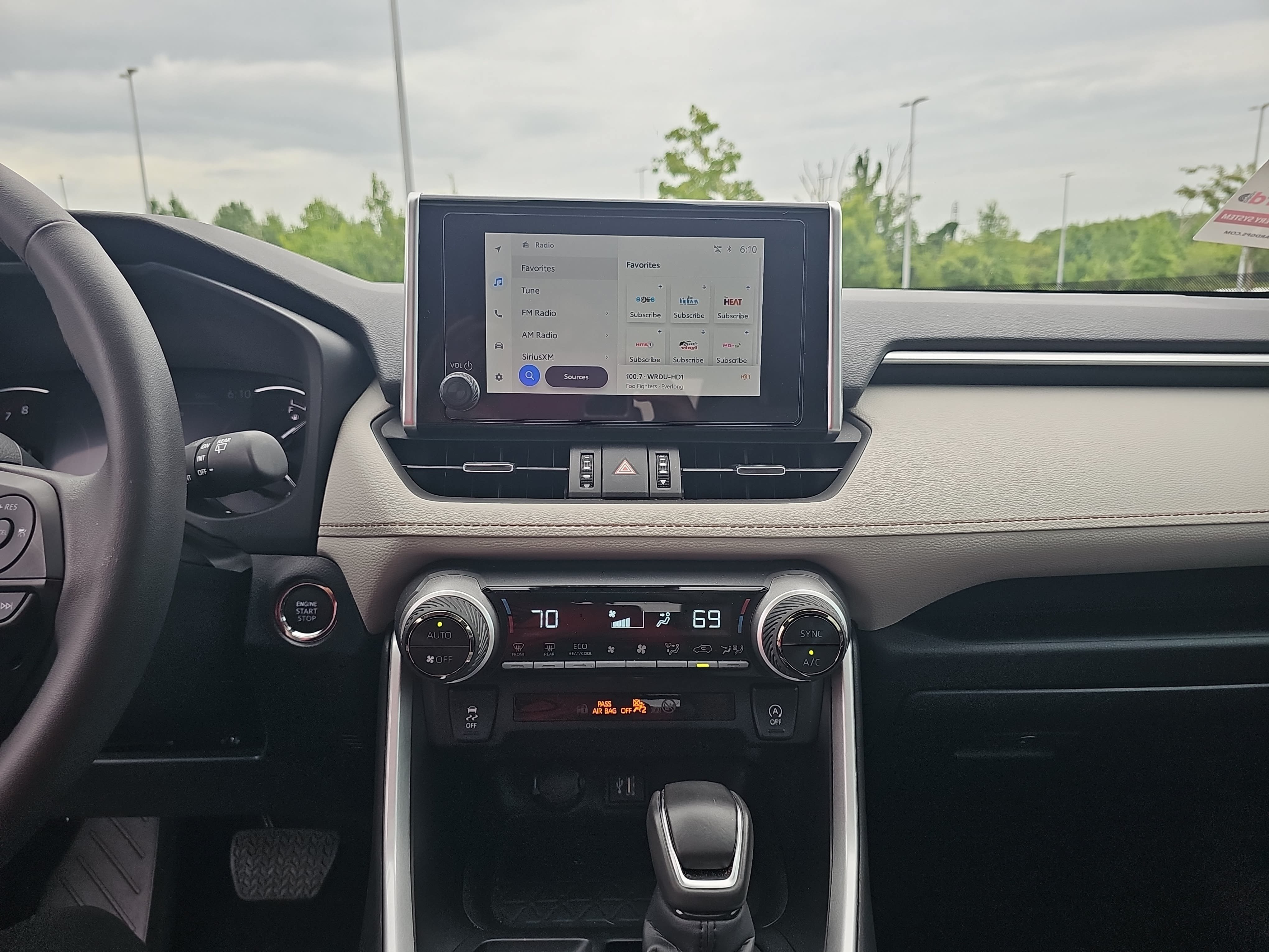 Used 2024 Toyota RAV4 XLE Premium FWD image 20