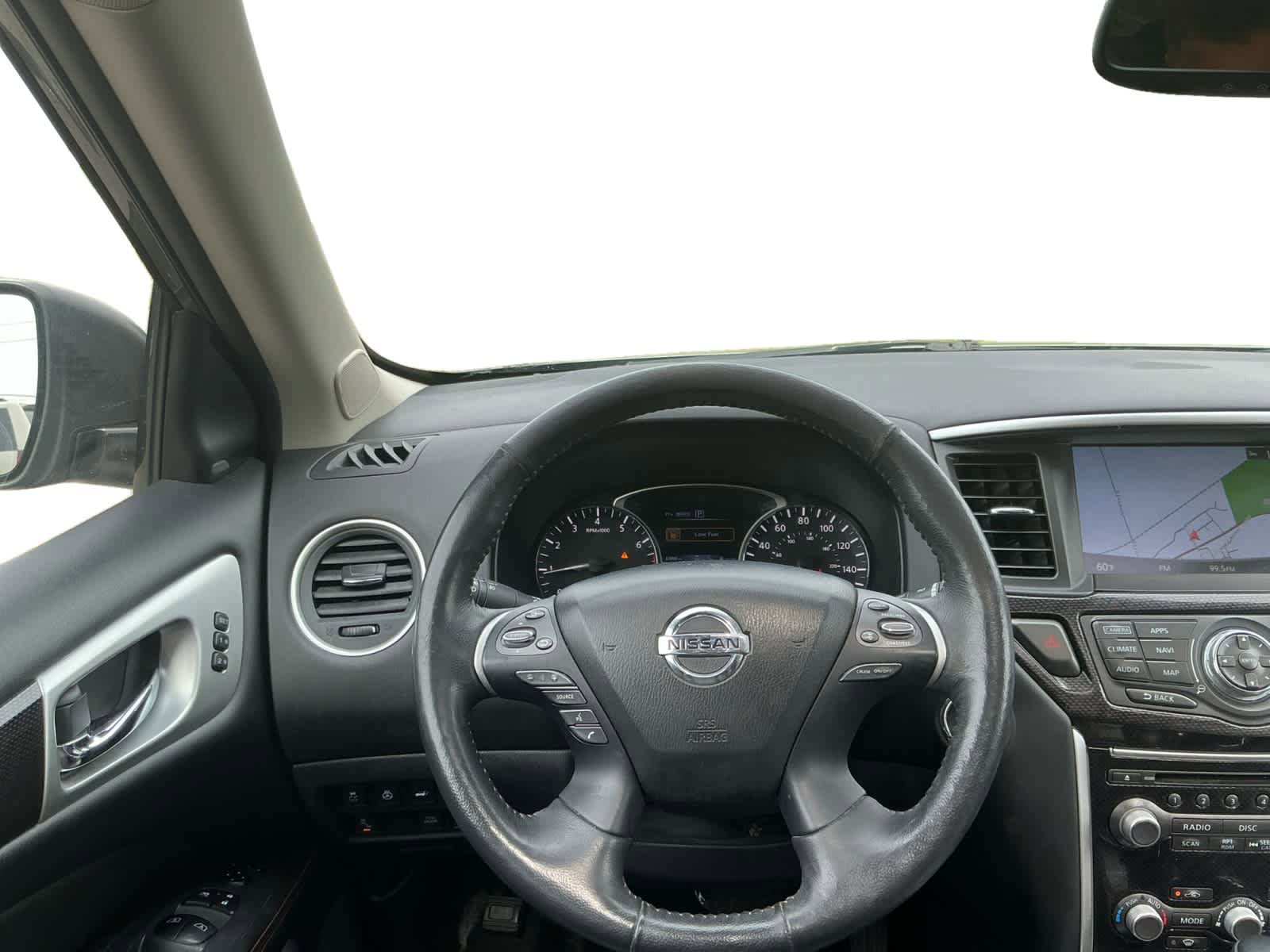 Used 2019 Nissan Pathfinder SL AWD/4WD image 11