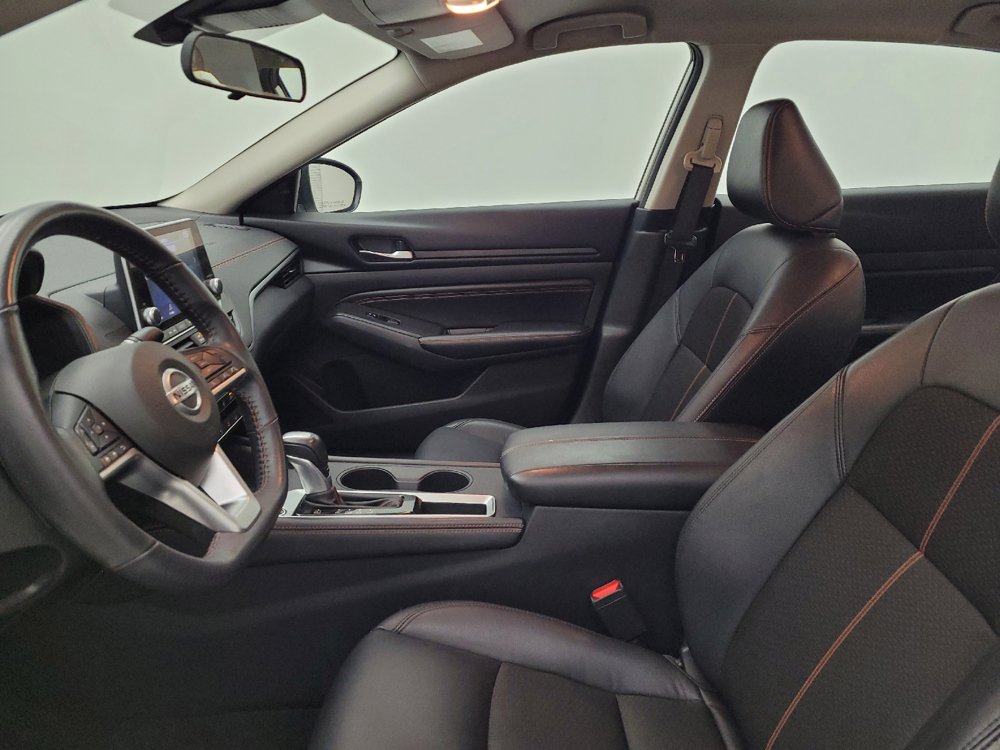 Used 2022 Nissan Altima 2.5 SR FWD image 17