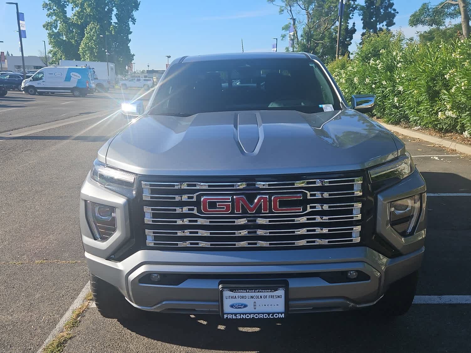 Used 2023 GMC Canyon Denali image 4