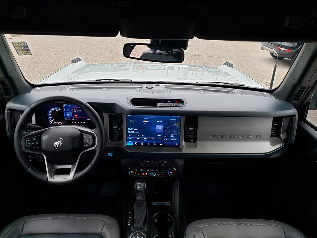 Used 2024 Ford Bronco Outer Banks image 13