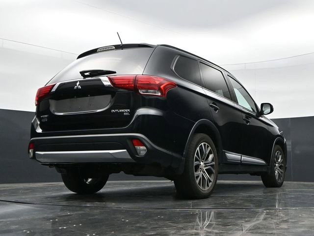 Used 2016 Mitsubishi Outlander AWD image 35