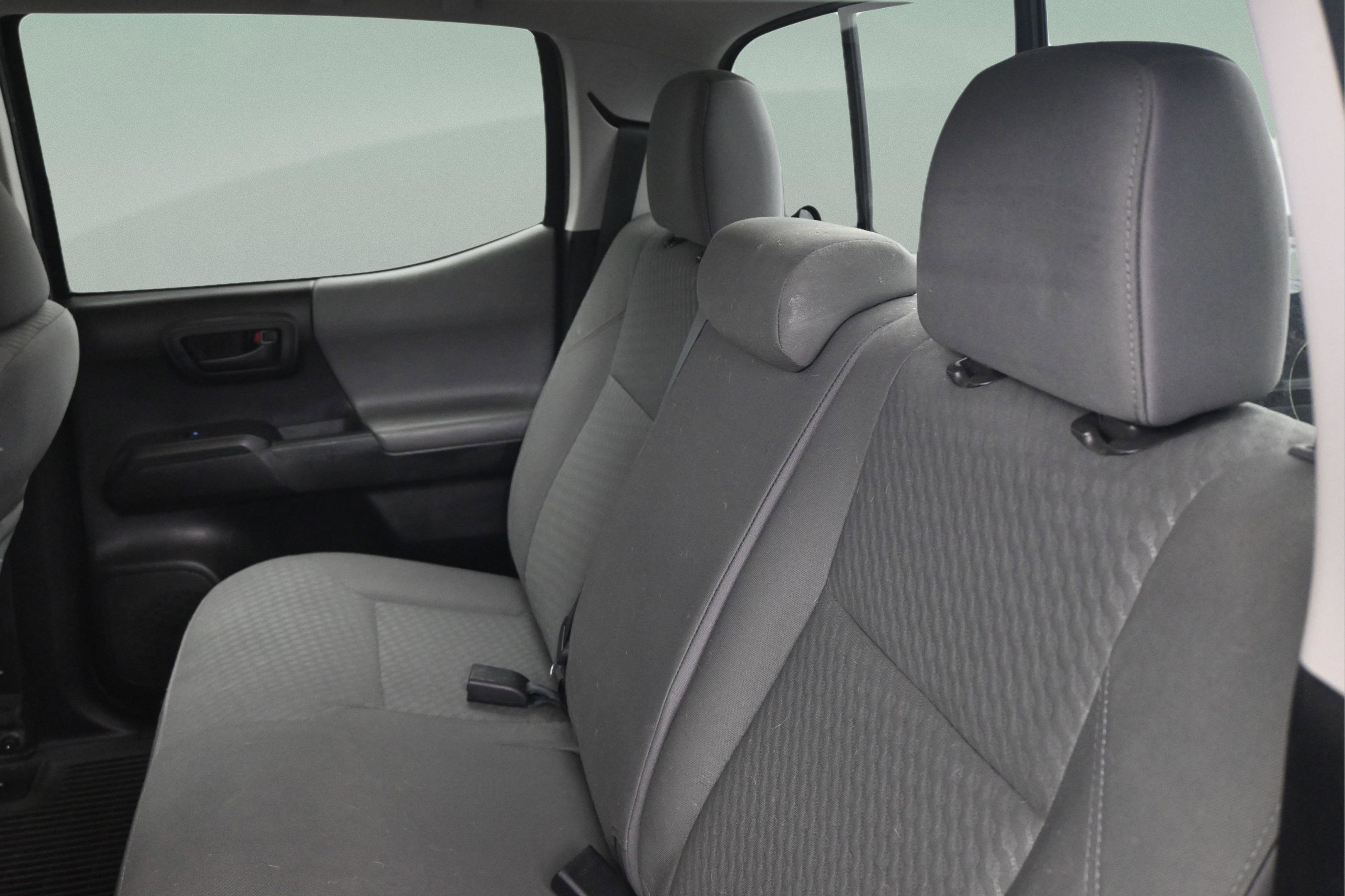 Used 2021 Toyota Tacoma SR AWD/4WD image 35