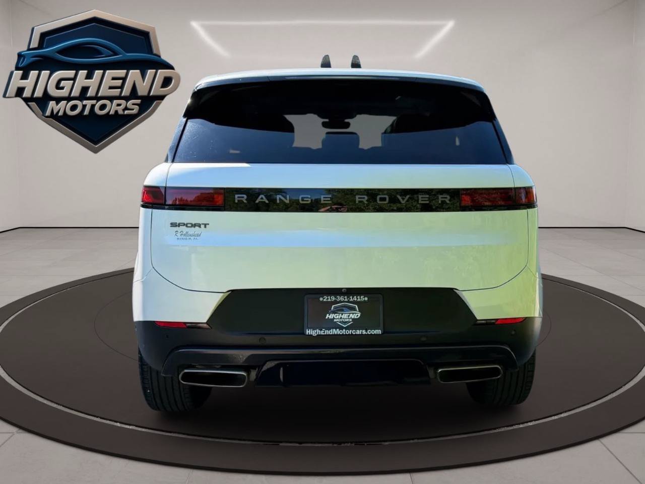 Used 2024 Land Rover Range Rover Sport SE AWD/4WD image 5