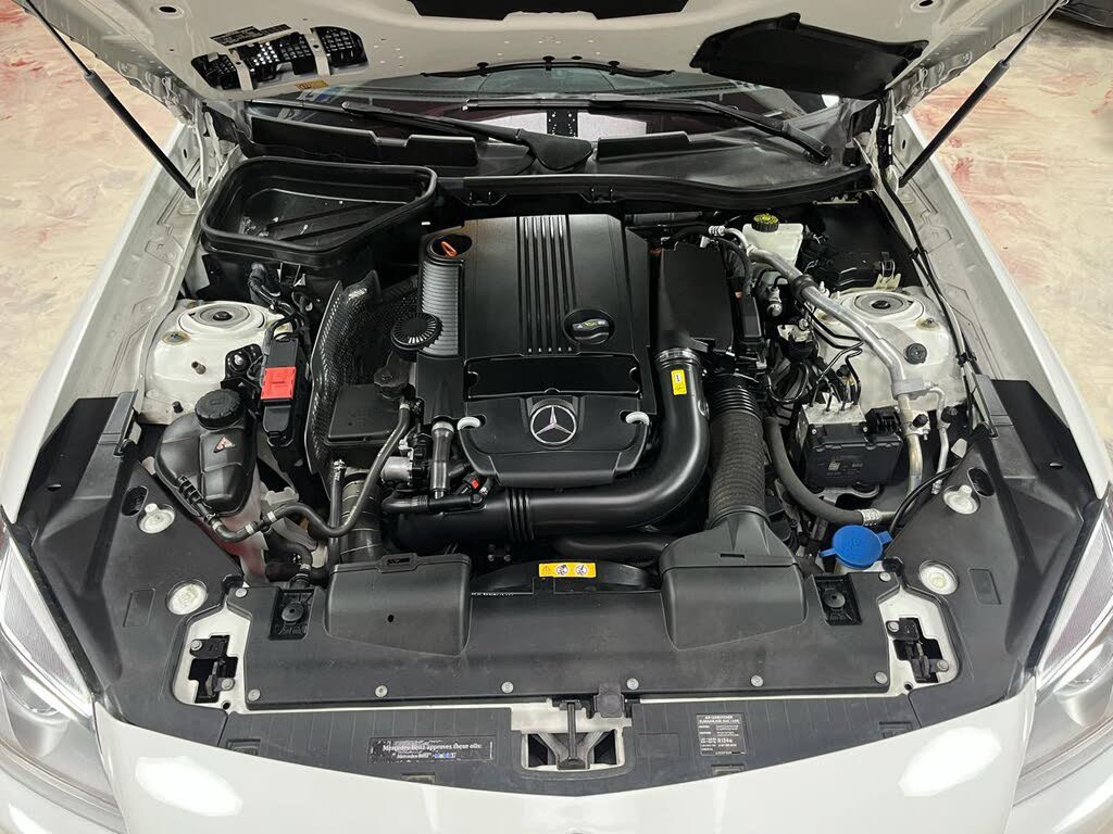 Used 2015 Mercedes-Benz SLK 250 w/ Premium Package image 33