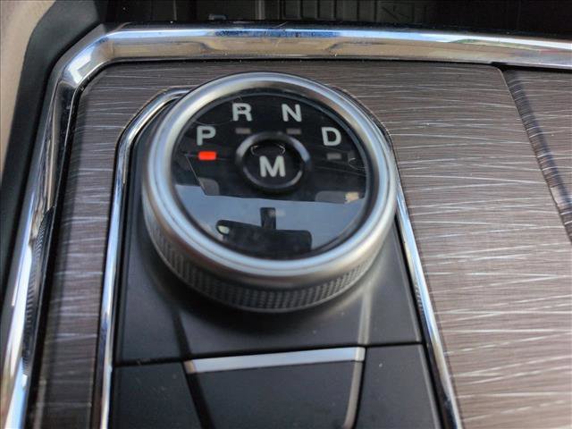 Used 2024 Ford Expedition Limited image 12