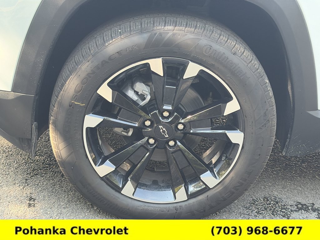 New 2027 Chevrolet Equinox RS w/ LPO, Floor Liner Package AWD/4WD image 24