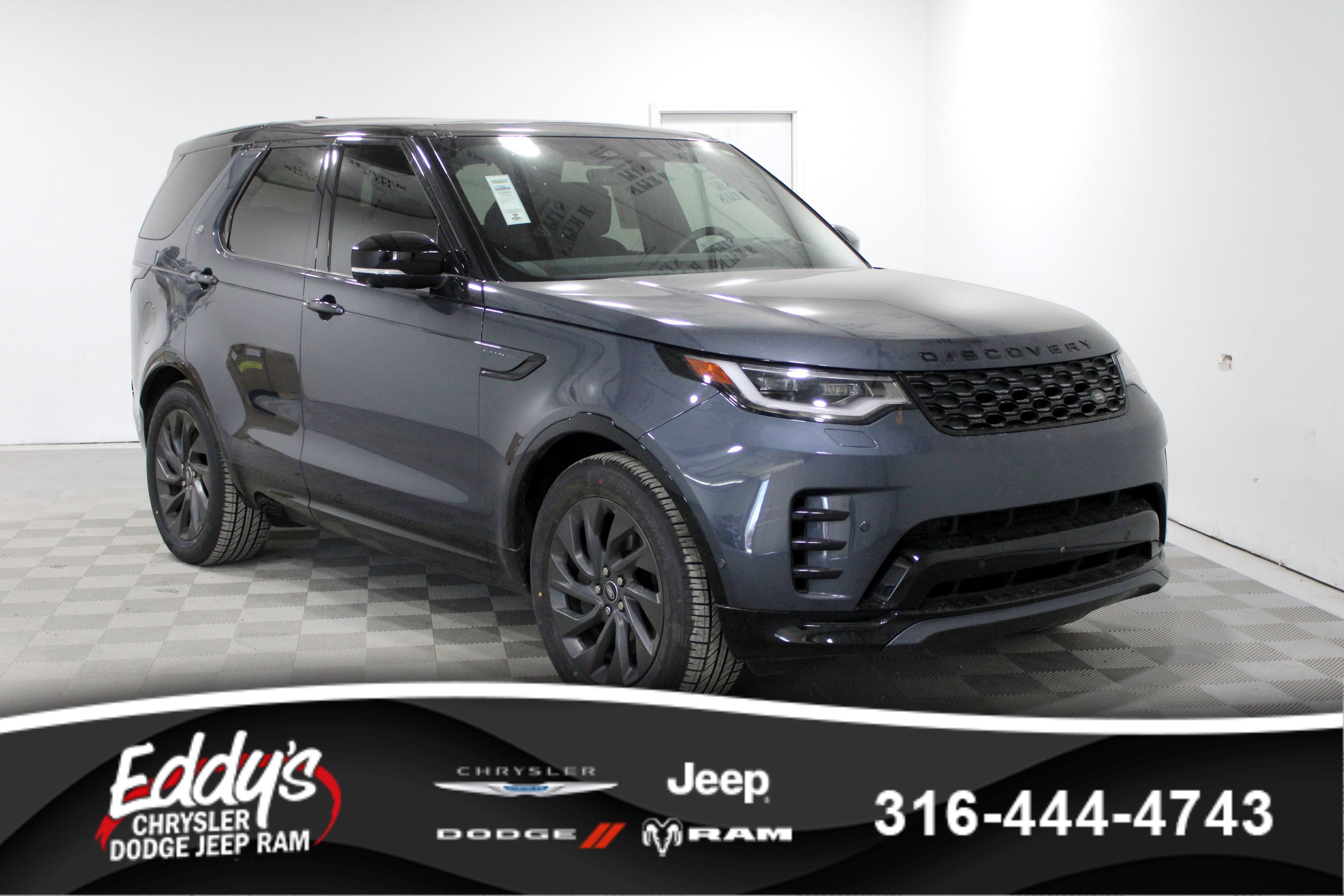 Used 2024 Land Rover Discovery Dynamic SE