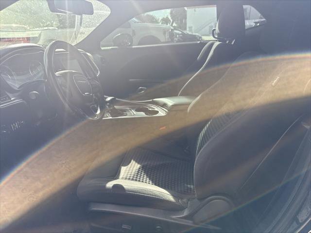 Used 2016 Dodge Challenger R/T image 6