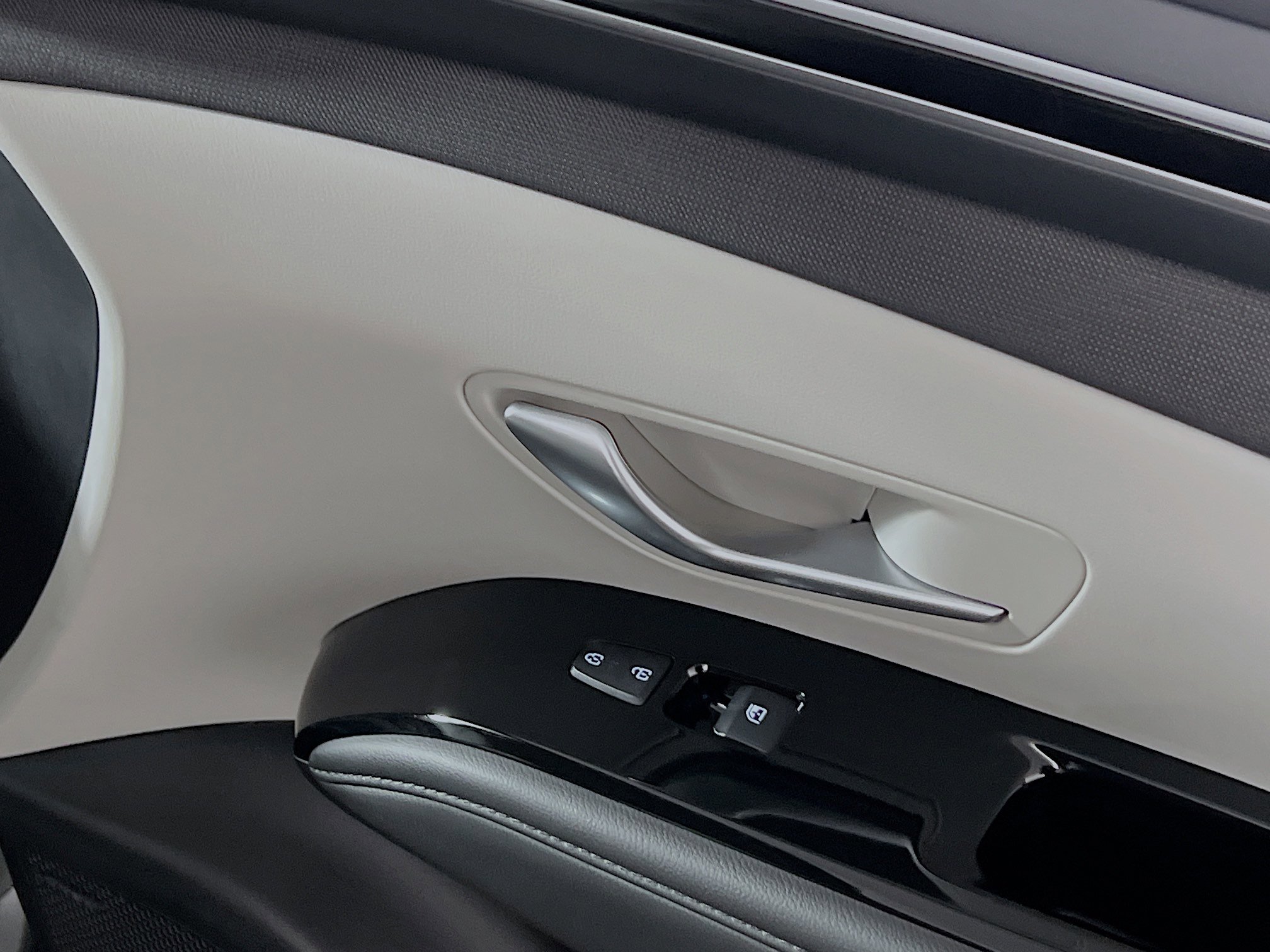 Used 2023 Hyundai Tucson Limited image 32