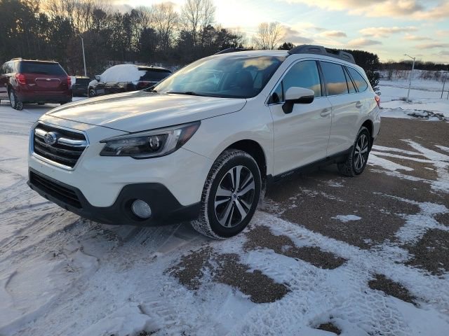 Used 2018 Subaru Outback 2.5i Limited image 2