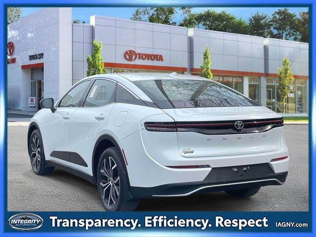 Used 2023 Toyota Crown AWD/4WD image 8