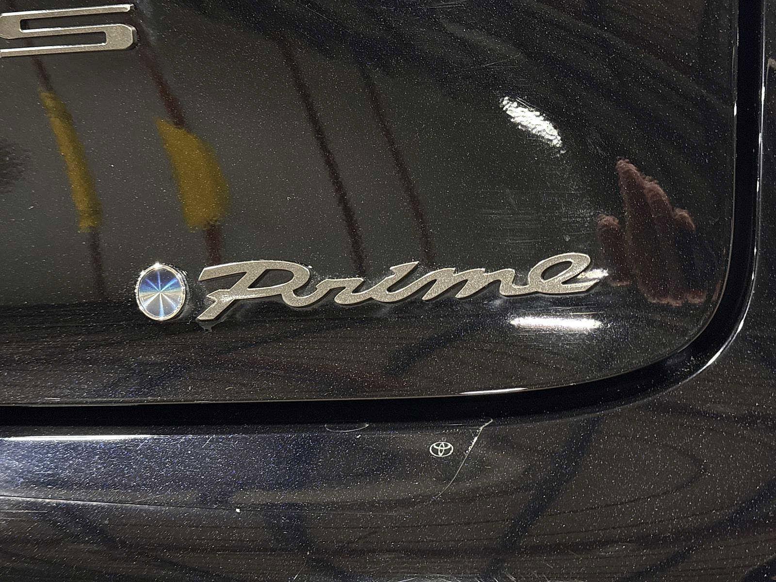 Used 2024 Toyota Prius Prime SE FWD image 25