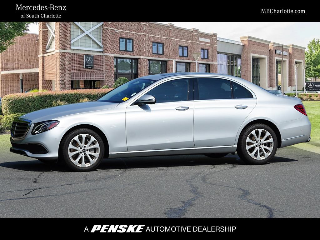 Used 2017 Mercedes-Benz E 300 4MATIC image 1