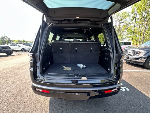 New 2026 Jeep Grand Wagoneer 4WD image 13