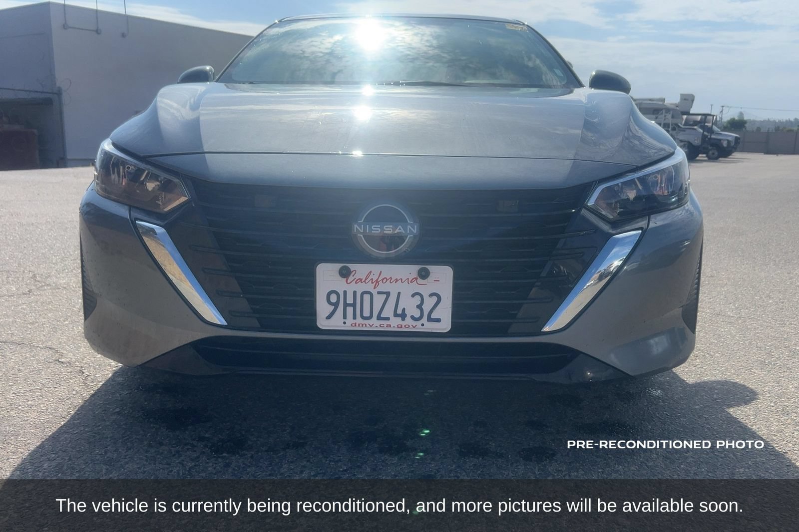 Used 2024 Nissan Sentra SV FWD image 2