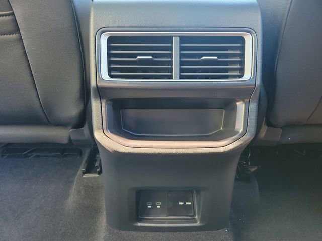New 2026 Volkswagen Atlas Cross Sport SE FWD image 16