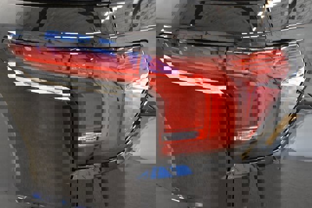 Used 2025 GMC Terrain Elevation image 12