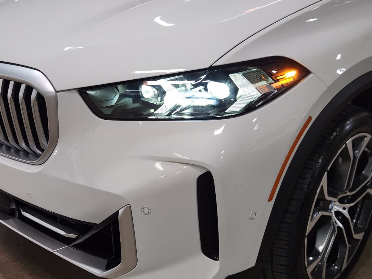 Used 2024 BMW X5 sDrive40i w/ Parking Assistance Package RWD image 12