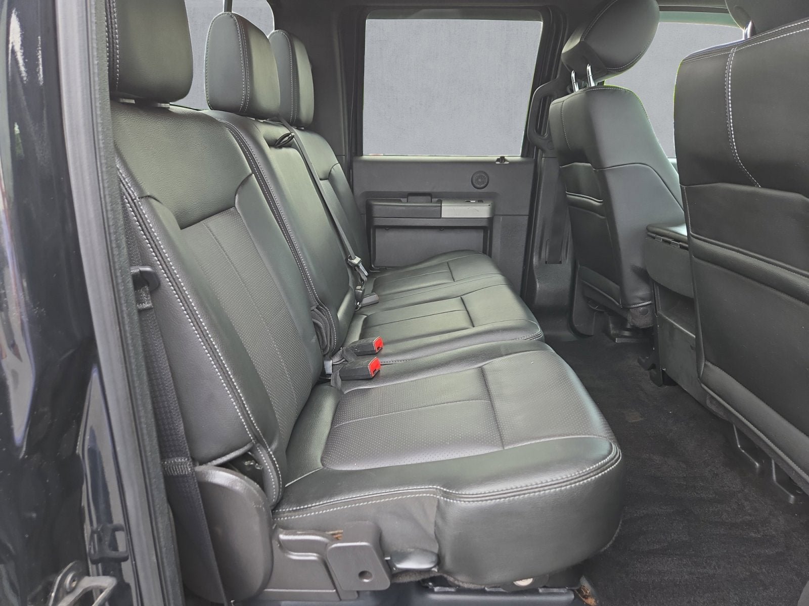 Used 2015 Ford F250 Lariat w/ Lariat Ultimate Package AWD/4WD image 24