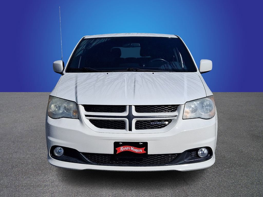 Used 2011 Dodge Grand Caravan R/T image 2