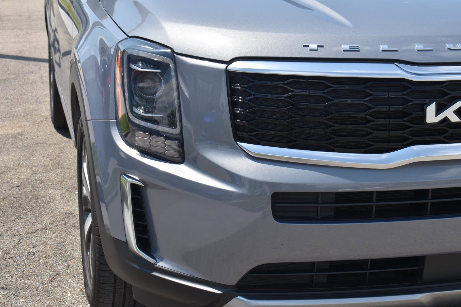 Used 2022 Kia Telluride S FWD image 17