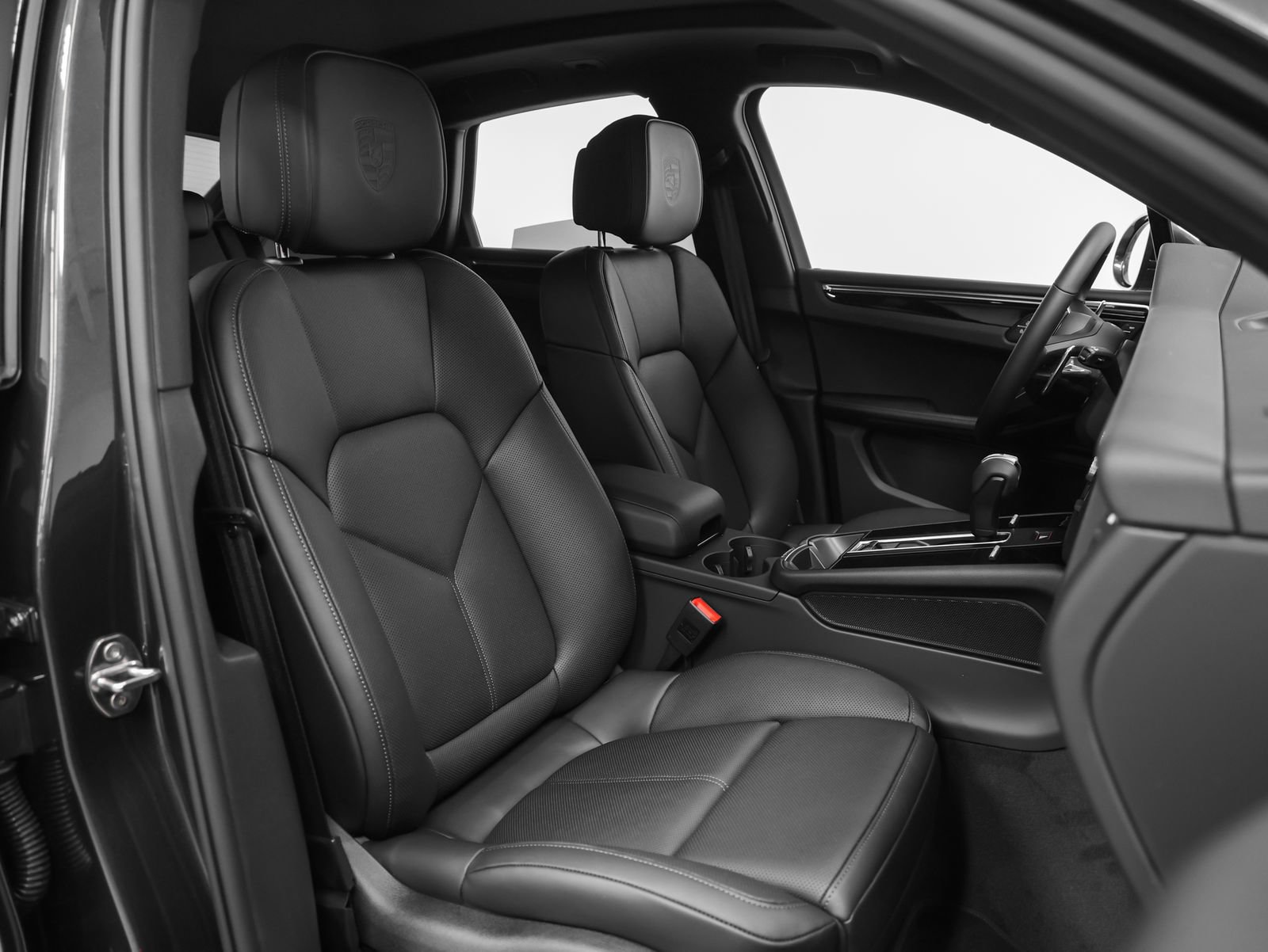 New 2026 Porsche Macan AWD/4WD image 23