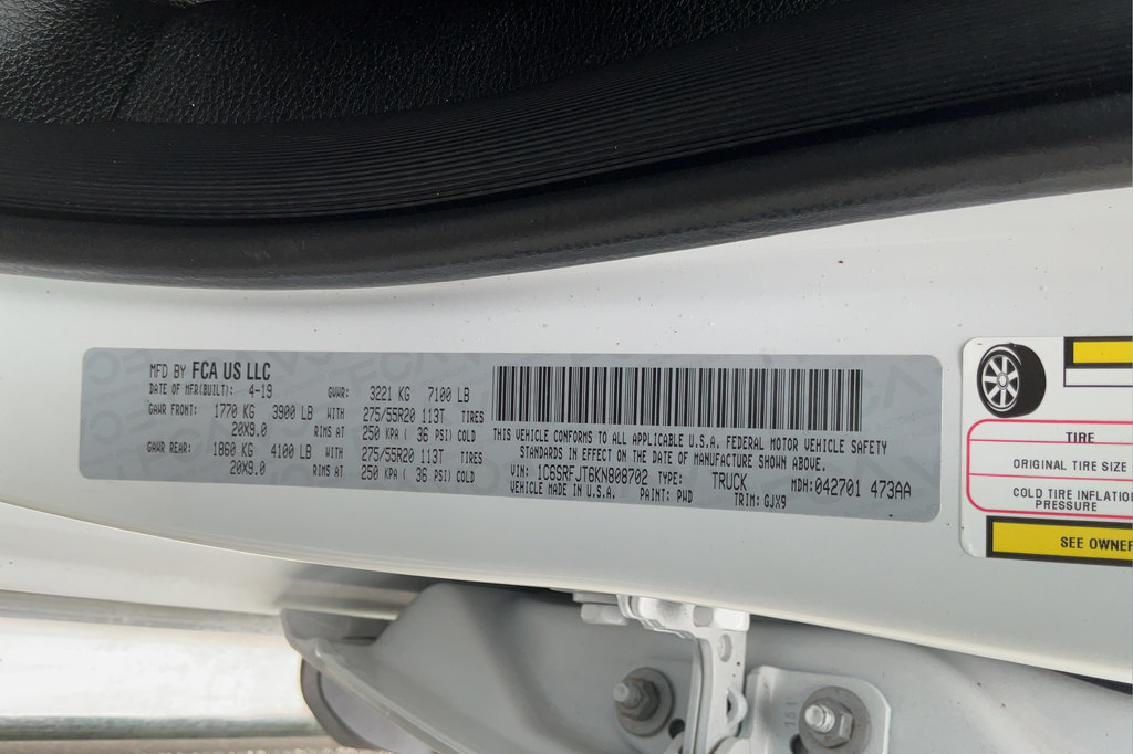 Used 2019 RAM 1500 Laramie AWD/4WD image 25