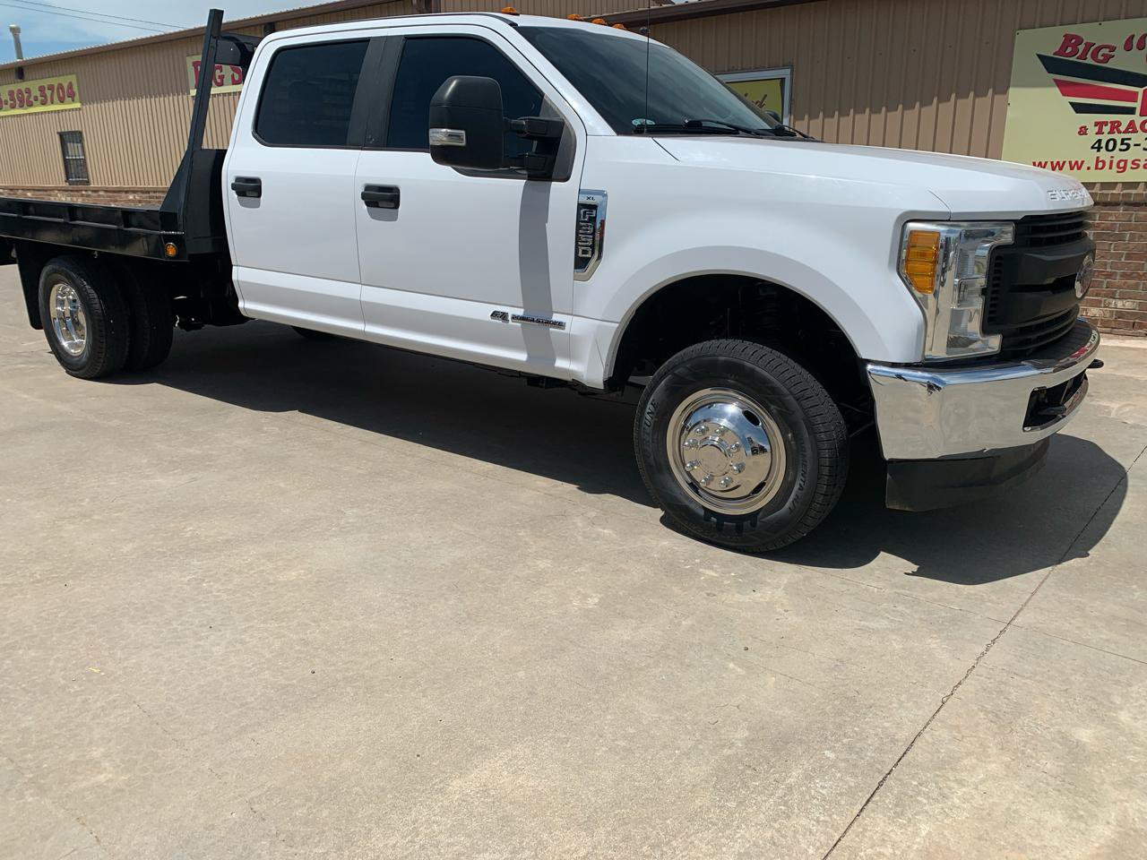 Used 2017 Ford F350 XL w/ Power Equipment Group AWD/4WD image 1
