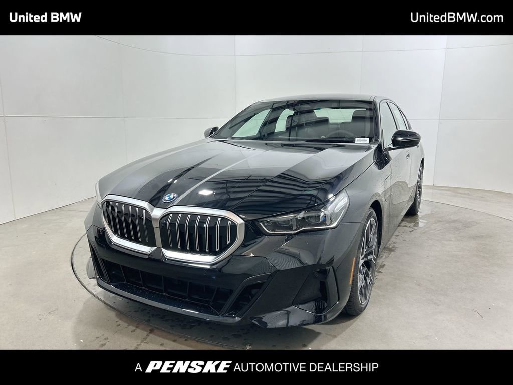New 2026 BMW 550e xDrive w/ Premium Package image 1