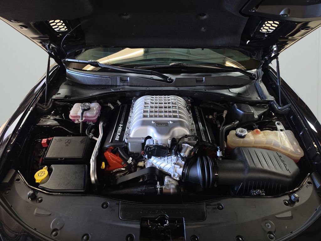 Used 2022 Dodge Charger SRT Hellcat w/ Harman/Kardon Audio Group RWD image 9