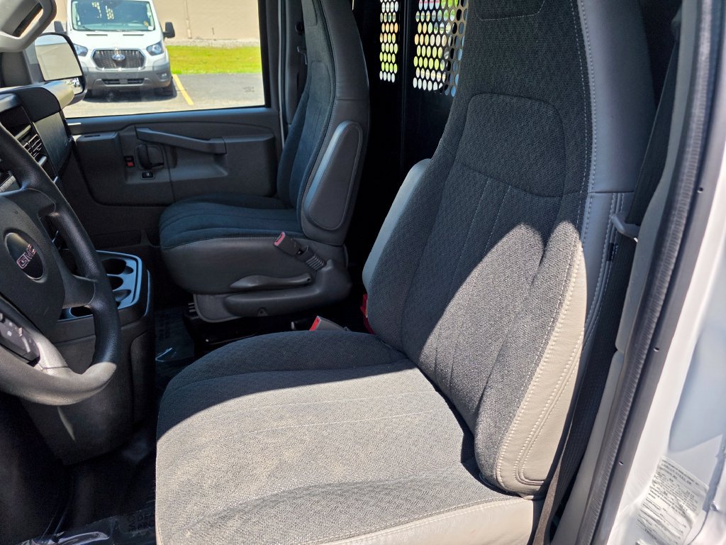 Used 2025 GMC Savana 2500 w/ Driver Convenience Package RWD image 12