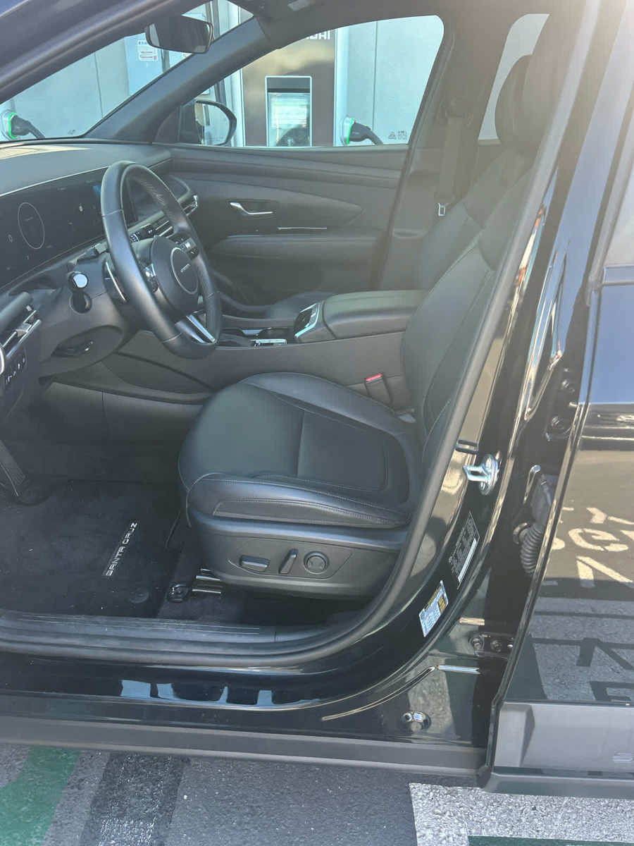 Certified 2025 Hyundai Santa Cruz XRT AWD/4WD image 2