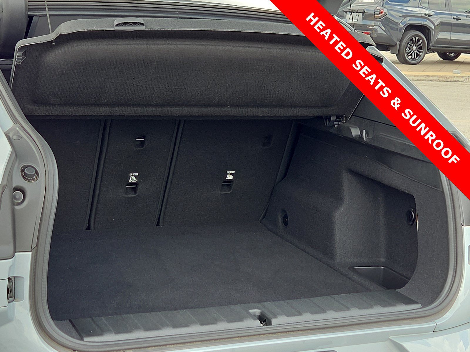 Used 2025 BMW X2 M35i AWD/4WD image 9