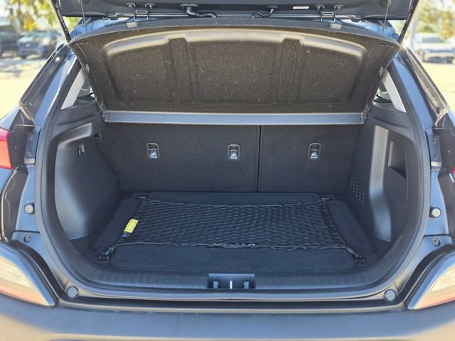 Used 2023 Hyundai Kona SE w/ Cargo Package image 11