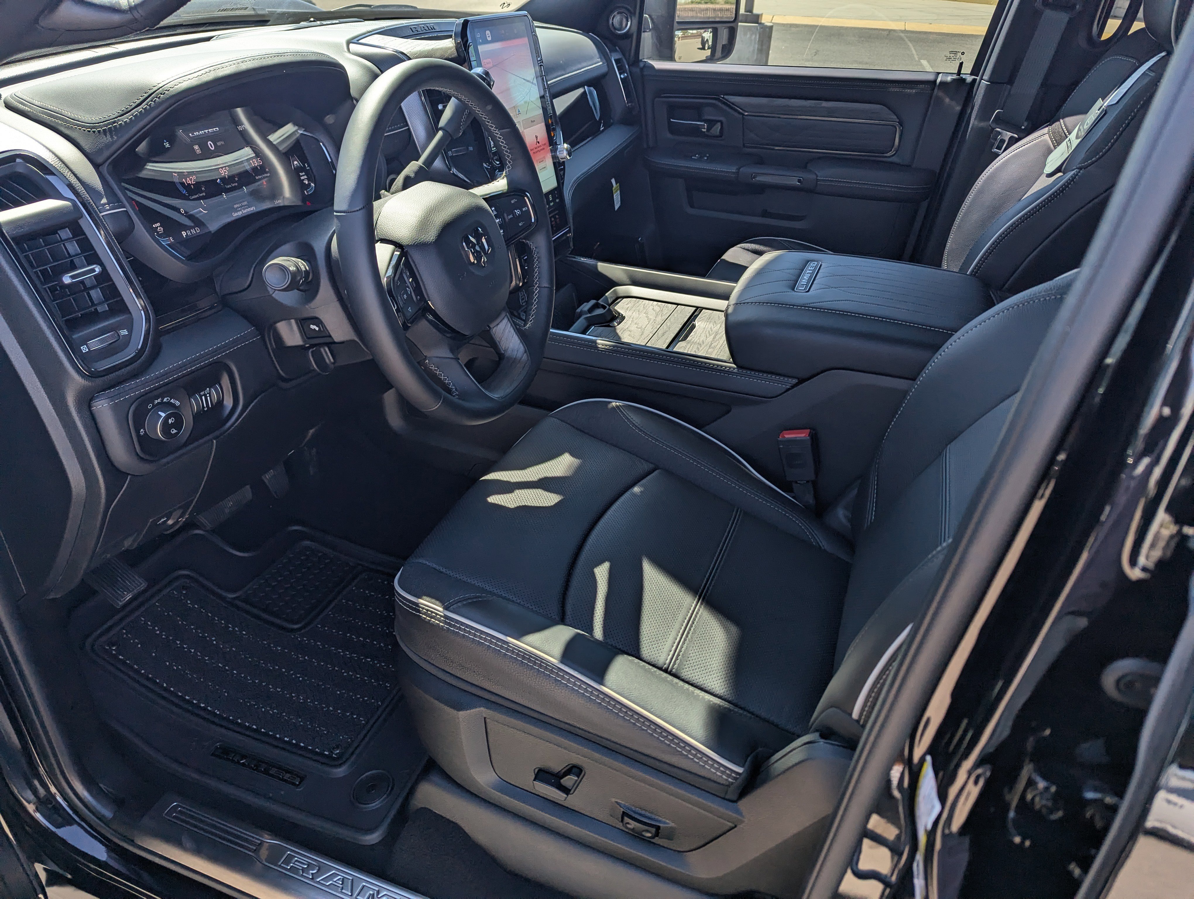New 2026 RAM 2500 Limited image 11